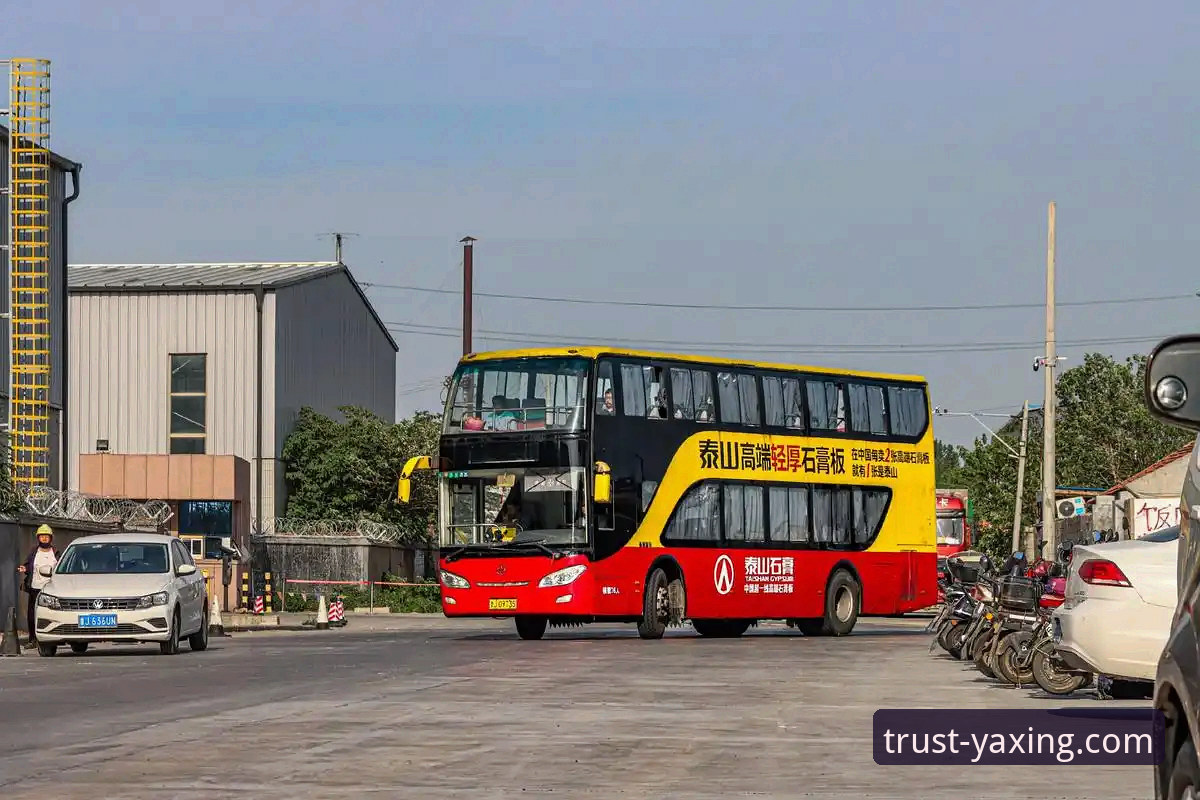 亚星体育平台如何解读2024年亚星客车价格表背后的行业趋势？